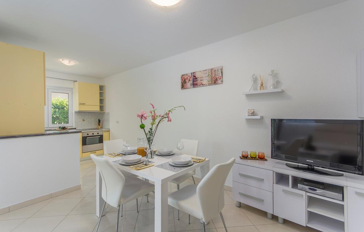 Silver Holiday House Vrvari Εξωτερικό φωτογραφία