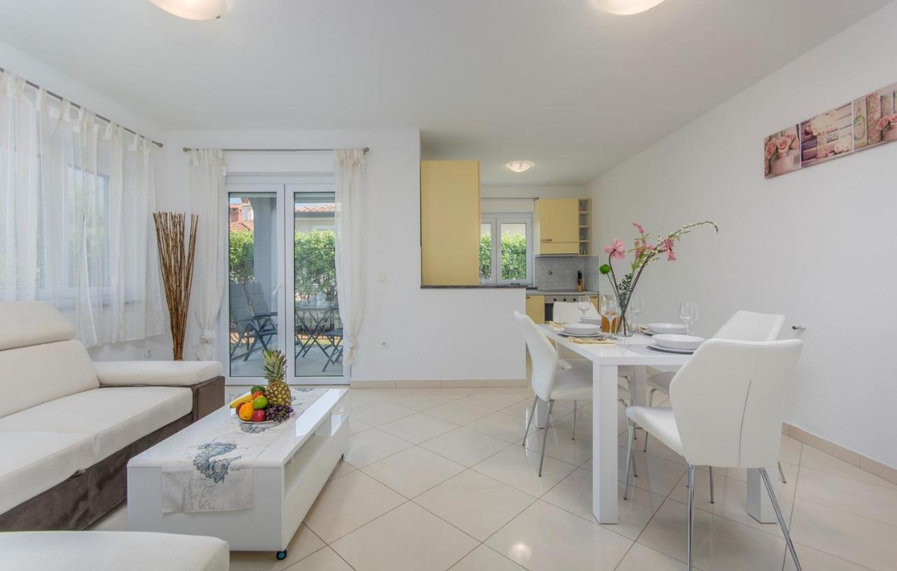 Silver Holiday House Vrvari Εξωτερικό φωτογραφία
