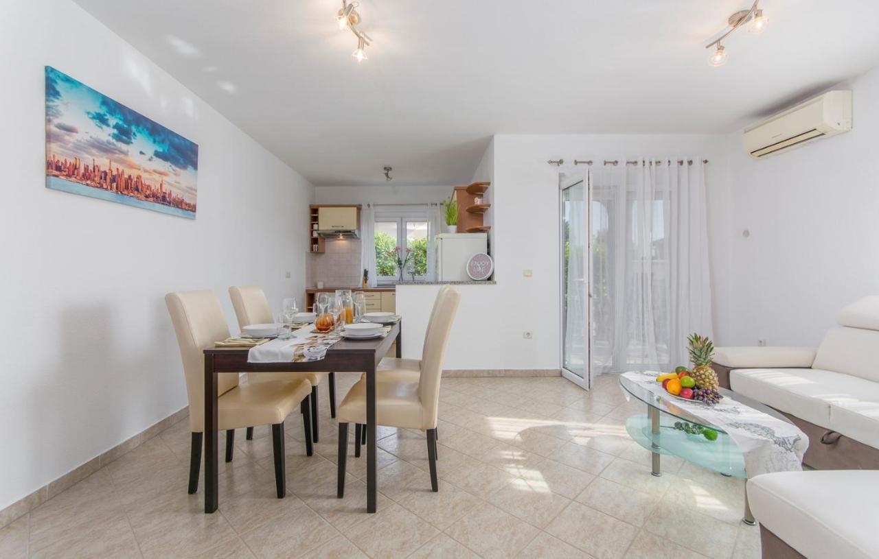 Silver Holiday House Vrvari Εξωτερικό φωτογραφία